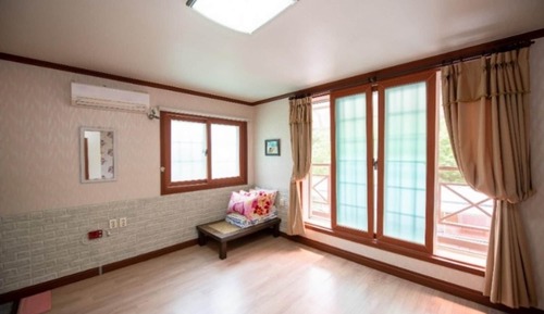 Room (Shooting Star (2F))