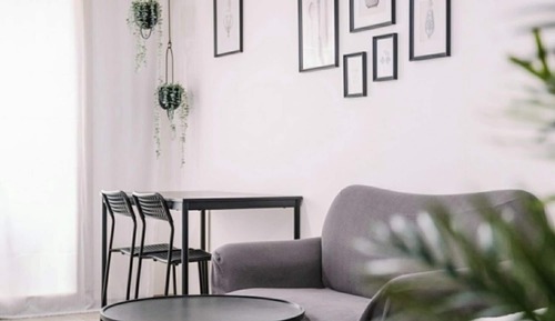 Room (Couple No 10 (Netflix))