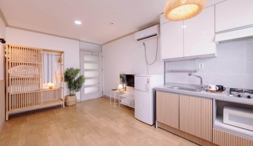 Room (Family Ondol No 26 (Netflix))