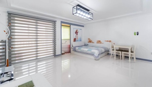 Room (August Room (Jet Spa))