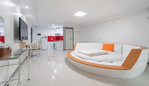 Room (October Room (Jet Spa))