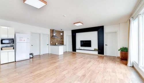 Room (Ginkgo (Unshared House))