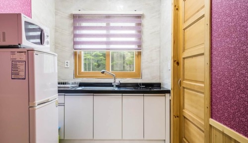 Room (Room 3 Pink (Duplex Unshared House))