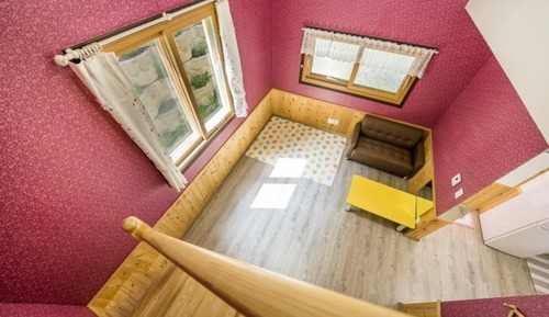 Room (Room 1 Yellow (Duplex Unshared House))