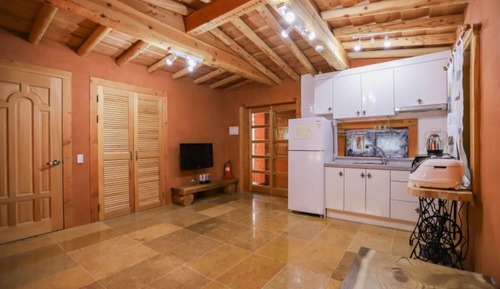 Room (Green room (ondol room) pets allowed)