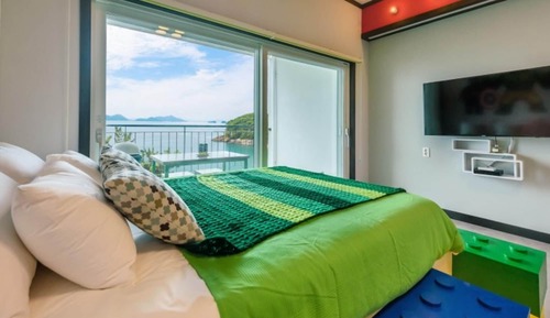 Room (C203 (Indoor Spa Studio))