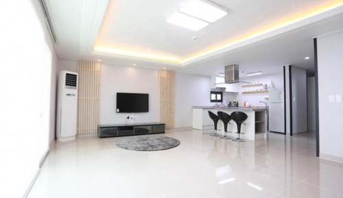 Room (Pool Villa S2)