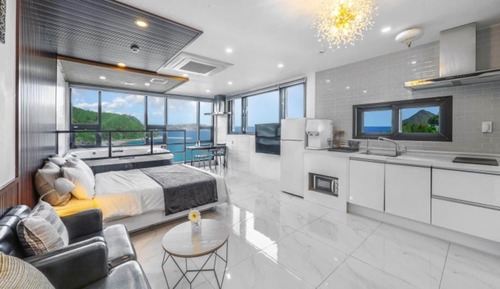 Room (B-202 (jet spa))