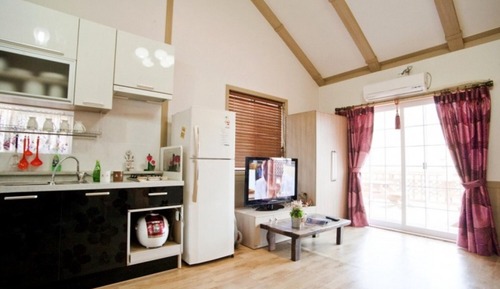 Room (Sound of water (Duplex))