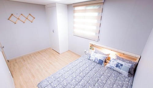 Room (Pine Room (Mountain View))