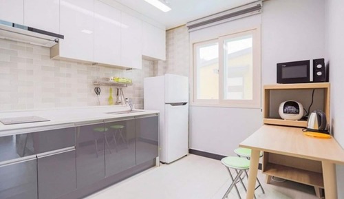 Room (Room 203 (Ocean View))