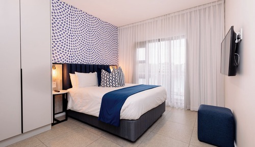 Exclusive Room, 1 Queen Bed, Non Smoking, Lagoon View