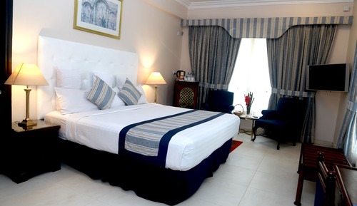 Executive Studio Suite