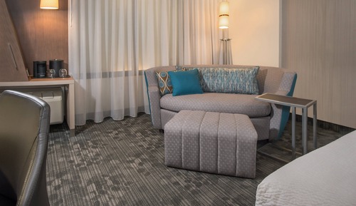 Deluxe Room, 1 King Bed with Sofa bed, Non Smoking