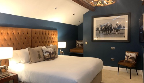 Standard Studio, 1 King Bed