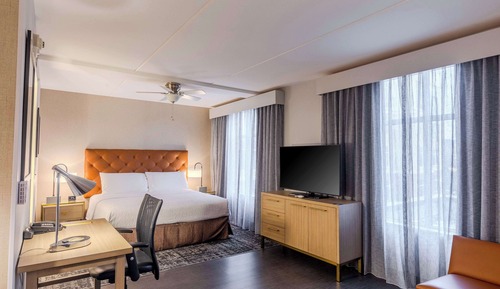 Studio Suite, 1 King Bed, Non Smoking