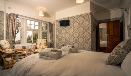Superior Double Room, Ensuite (Loch View)