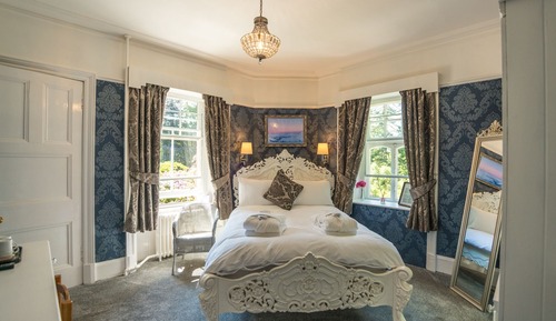 Premium Double Room, Ensuite (Loch View)