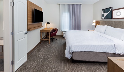 Suite, 2 Bedrooms, Kitchen