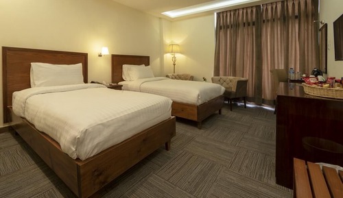 Deluxe Twin with View