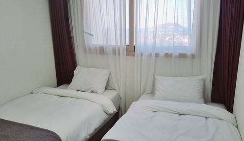 Family Room (Pet not allowed)