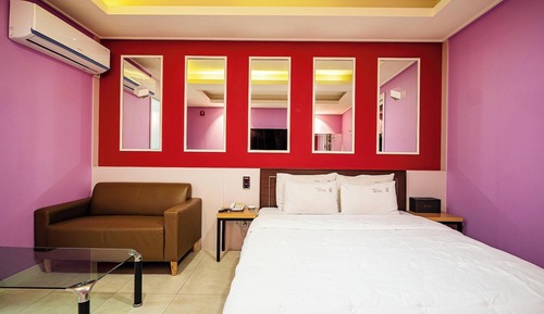 Room (Standard Room)