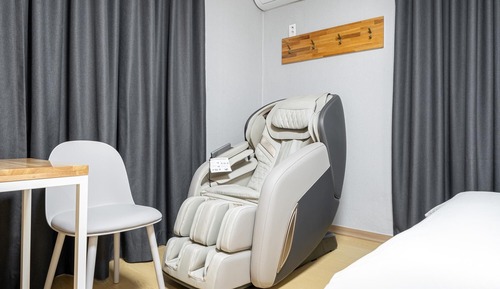 Room (Pension room (sea view/bidet 65" TV m)