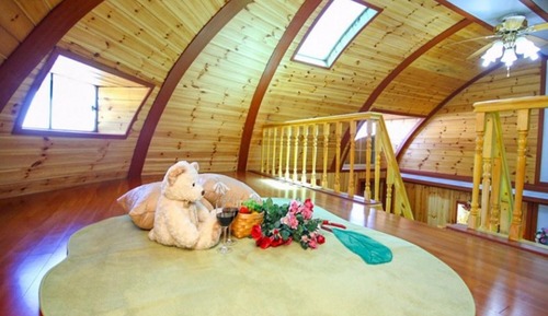 Room (Pietro Complex 1)