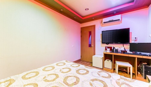 Room (Standard Room)