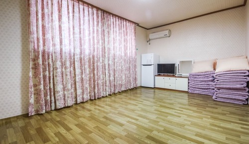 Room (Pension type ondol room (cooking avai)