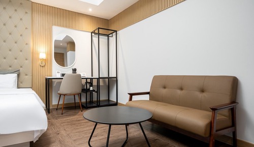 Room (Premium Twin (All rooms non-smoking/N)