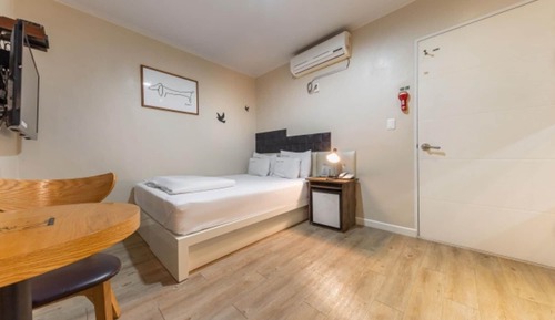 Room (Walkie Special (No Parking))