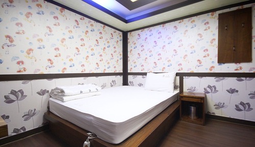 Room (Standard Room)