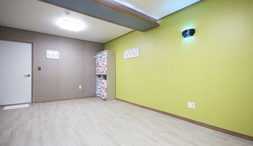Room (Ondol (large))