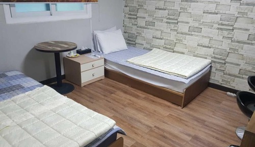 Room (Standard Twin)