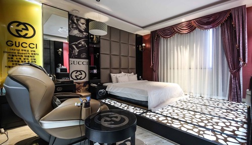 Room (Luxury goods (Massage chairs Netflix )