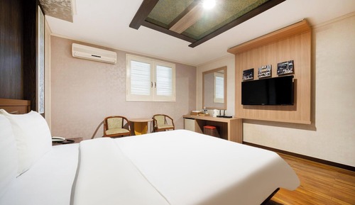 Room (Standard Room)