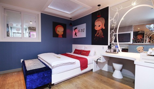 Room (Standard Room -1room 1parking (open s)