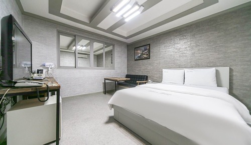 Room (Standard (PC/Netflix))