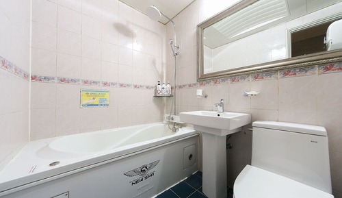 Room (Deluxe fast check-in (15:00 check-in )