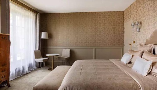 Superior Room, 1 King Bed, Garden View, Annex Building