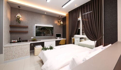 Room (Drive-in-VIP (with styler))