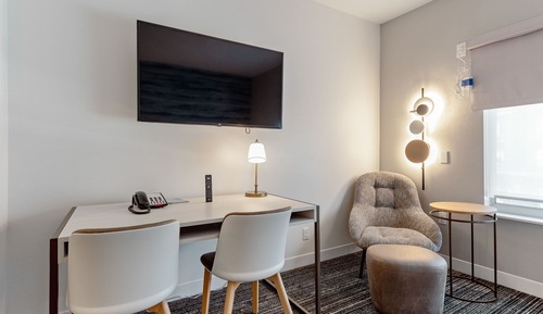 Studio, 2 Queen Beds (Hearing Accessible)