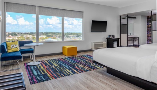 aloft, Suite, 2 Queen Beds