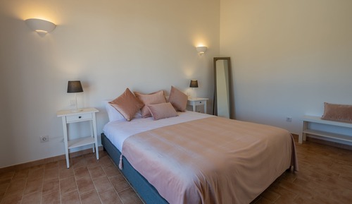 Deluxe Single Room, 1 Queen Bed, Pool View