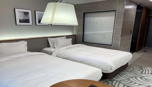 Superior Room, 2 Twin Beds, Balcony, Pool View