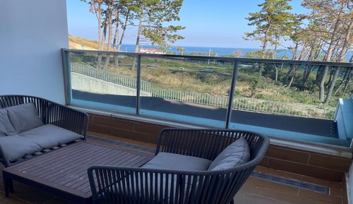 Deluxe Room, 2 Queen Beds, Non Smoking, Balcony