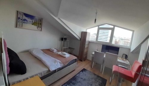 Economy Double Room, 1 Queen Bed