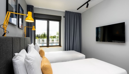 Studio Apartment (2 Adults)