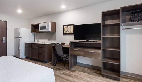 Suite, 1 Queen Bed, Non Smoking